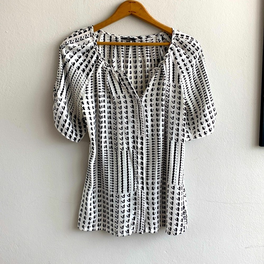 Gorgeous blouse!! Milano brand